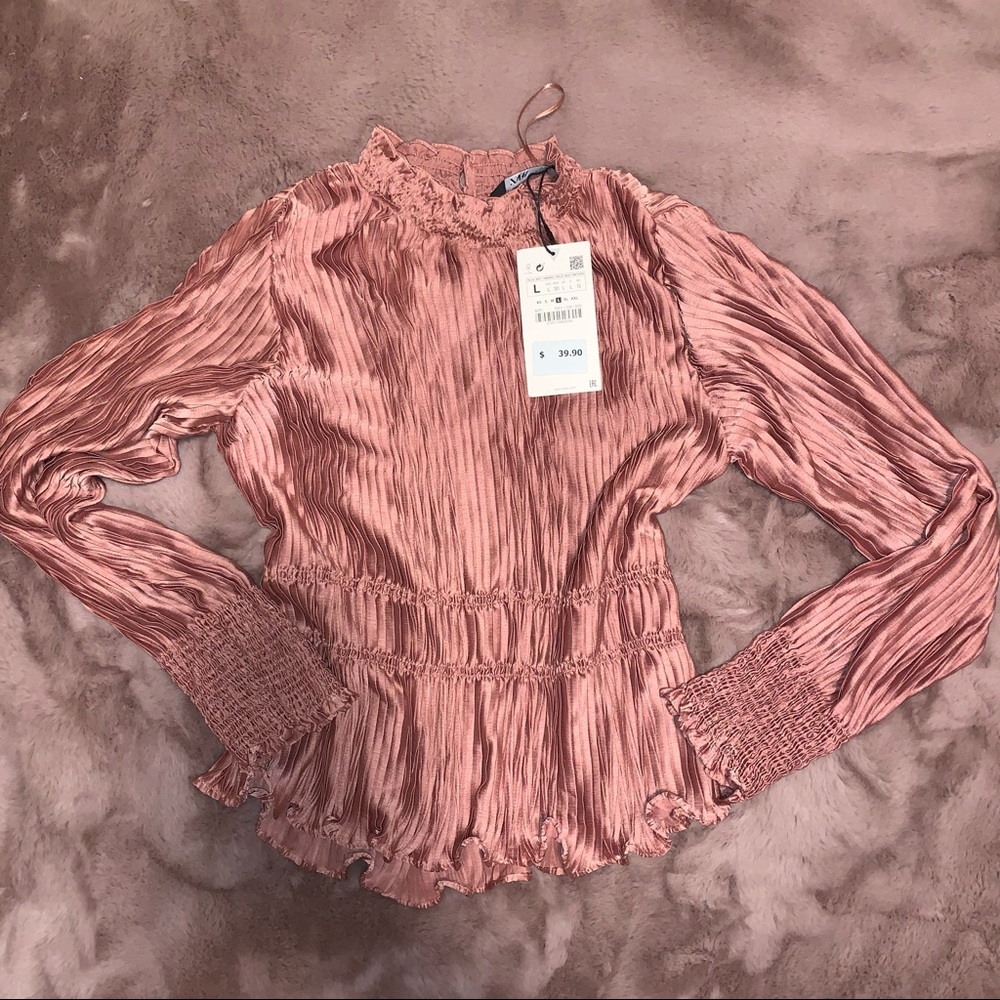 Gorgeous brand new Zara blouse